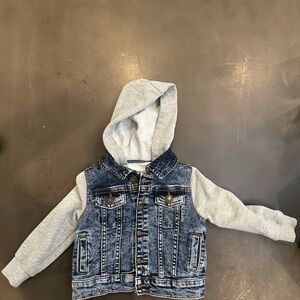 Tucker + Tate Jean jacket with soft sweatshirt arms and hood. 18m